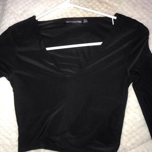 Black long sleeve crop top